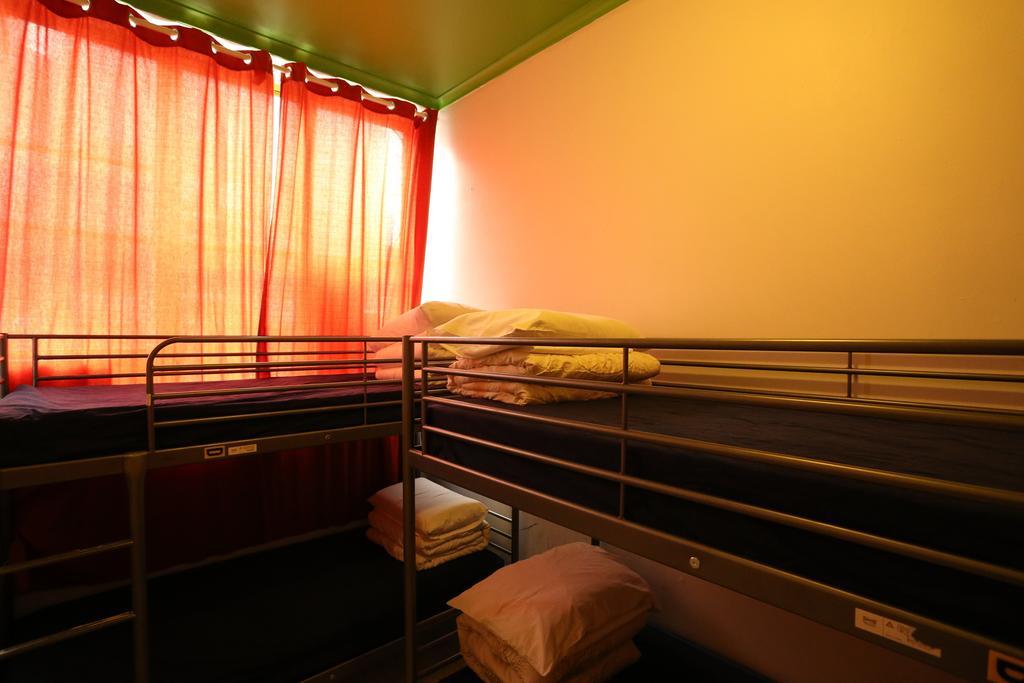 Central Perk Lodge Sydney Room photo